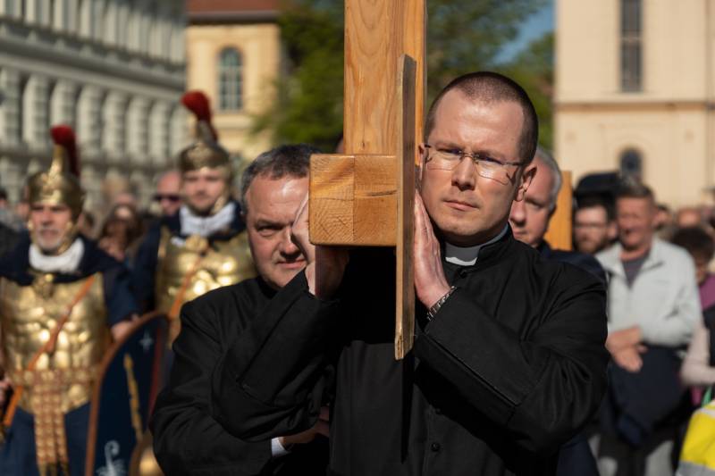 2025_04_12_varosi keresztut_31.jpg